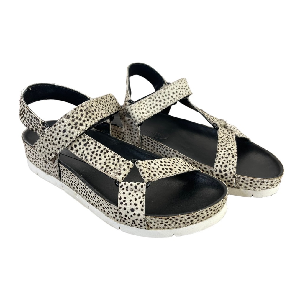 BAND OF GYPSIES Women Black & White Cow Hair Sandal Size 7 Spots Footbed Shoes